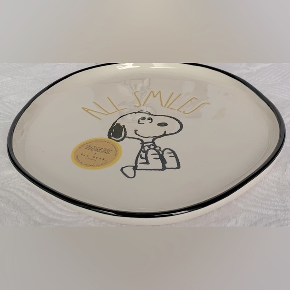 Rae Dunn X Peanuts Snoopy All Smiles Breakfast / Dessert / Salad Plate - Picture 3 of 5